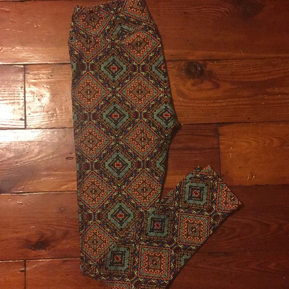 Lularoe Os Leggings Multicolored Geometric